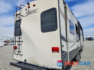 Zdjęcie 9 z 10 samochodu: 2016 KEYSTONE COUGAR CAMPER VIN:4YDF32726G2507498 - miniatura