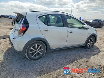 Trzecie zdjęcie samochodu z tyłu: 2018 TOYOTA PRIUS C ONE VIN:JTDKDTB38J1611802 - miniatura