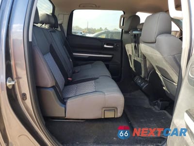 Zdjęcie 10 z 12 samochodu: 2017 TOYOTA TUNDRA SR5 4.6L V8 VIN:5TFEM5F13HX119753 - miniatura