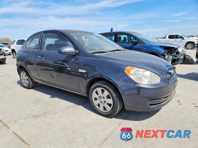 Czwarte zdjęcie samochodu z boku: 2007 HYUNDAI ACCENT GS VIN:KMHCM36C27U050370 - miniatura