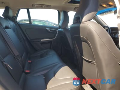 Zdjęcie 10 z 13 samochodu: 2015 VOLVO V60 PREMIER VIN:YV140MEB7F1201054 - miniatura