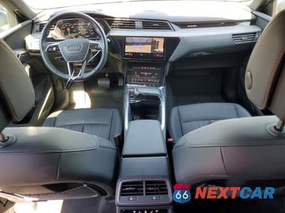 Zdjęcie 8 z 13 samochodu: 2024 AUDI Q8 E-TRON SPORTBACK PREMIUM PLUS VIN:WA1CAAGE7RB036135 - miniatura