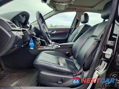 Zdjęcie 7 z 11 samochodu: 2008 MERCEDES-BENZ C 300 VIN:WDDGF54X38F016418 - miniatura