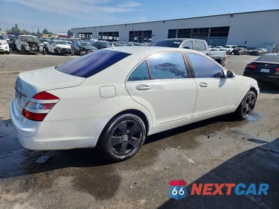 Trzecie zdjęcie samochodu z tyłu: 2007 MERCEDES-BENZ S 550 VIN:WDDNG71XX7A045852 - miniatura
