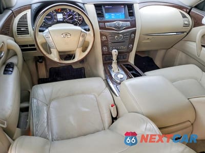 Zdjęcie 8 z 13 samochodu: 2016 INFINITI QX80 BASE VIN:JN8AZ2NF9G9611240 - miniatura