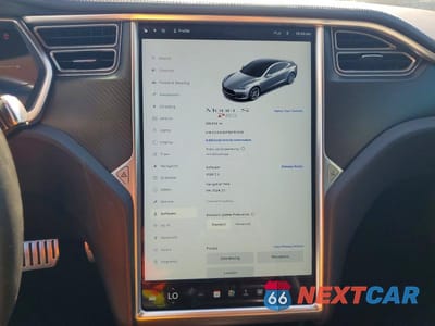 Zdjęcie 9 z 12 samochodu: 2013 TESLA MODEL S VIN:5YJSA1DP7DFP13116 - miniatura