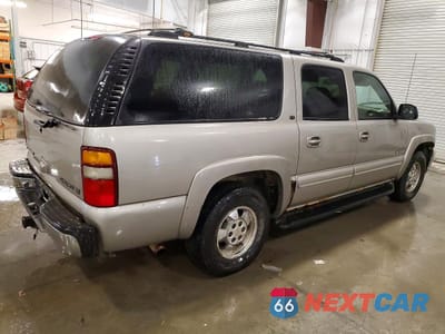 Trzecie zdjęcie samochodu z tyłu: 2000 CHEV SUBURBAN VIN:3GNFK16T4YG148422 - miniatura