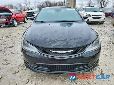 Piąte zdjęcie samochodu w środku: 2015 CHRYSLER 200 S VIN:1C3CCCBB9FN614436 - miniatura