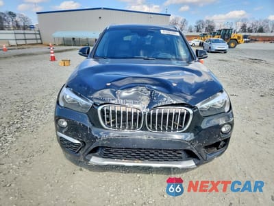 Piąte zdjęcie samochodu w środku: 2018 BMW X1 SDRIVE28I VIN:WBXHU7C38J5H44669 - miniatura