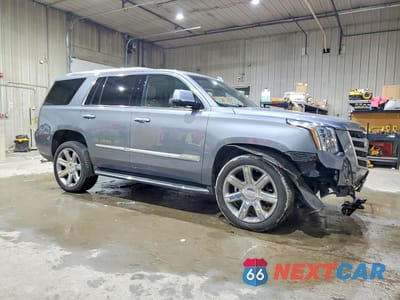 Czwarte zdjęcie samochodu z boku: 2018 CADILLAC ESCALADE LUXURY VIN:1GYS4BKJ2JR384384 - miniatura