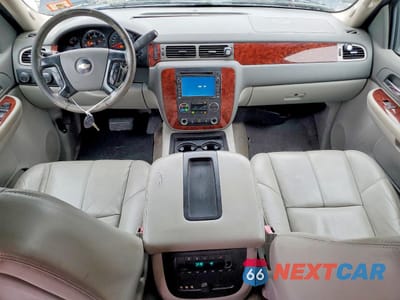 Zdjęcie 8 z 13 samochodu: 2009 CHEVROLET TAHOE K1500 LT VIN:1GNFK23059J121861 - miniatura