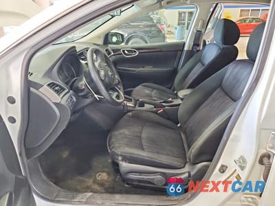 Zdjęcie 7 z 13 samochodu: 2019 NISSAN SENTRA SV VIN:3N1AB7AP7KY411880 - miniatura
