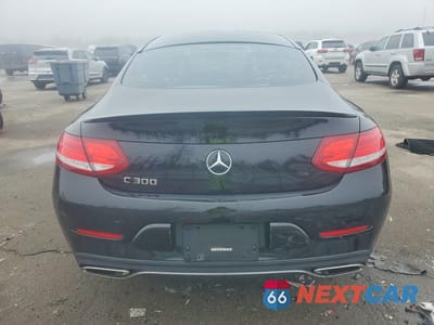 Zdjęcie 6 z 11 samochodu: 2017 MERCEDES-BENZ C 300 VIN:WDDWJ4JB0HF420919 - miniatura