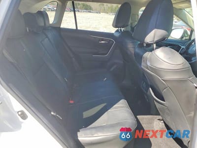 Zdjęcie 11 z 12 samochodu: 2024 TOYOTA RAV4 HYBRID XLE VIN:JTMRWRFV1RD243478 - miniatura