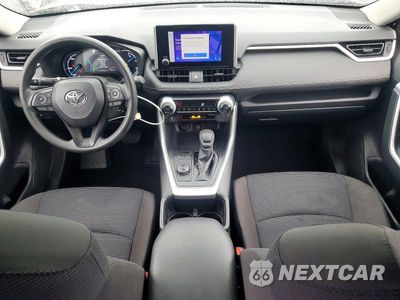 Zdjęcie 8 z 13 samochodu: 2024 TOYOTA RAV4 HYBRID LE VIN:JTMMWRFVXRD258667 - miniatura