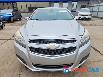 Piąte zdjęcie samochodu w środku: 2013 CHEVROLET MALIBU 1LT VIN:1G11C5SA5DF202424 - miniatura
