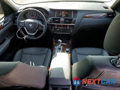 Zdjęcie 8 z 12 samochodu: 2017 BMW X3 SDRIVE28I VIN:5UXWZ7C30H0V87356 - miniatura