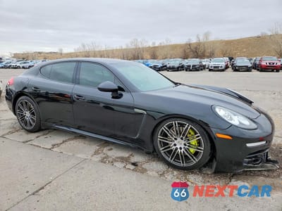 Czwarte zdjęcie samochodu z boku: 2015 PORSCHE PANAMERA SE HYBRID VIN:WP0AD2A70FL040621 - miniatura