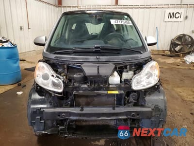 Piąte zdjęcie samochodu w środku: 2015 SMART FORTWO PURE VIN:WMEEJ3BAXFK791906 - miniatura