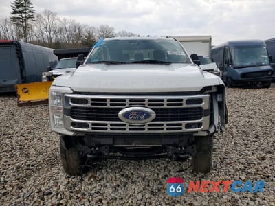 Piąte zdjęcie samochodu w środku: 2023 FORD F350 SUPER DUTY VIN:1FD8X3HT7PED62091 - miniatura
