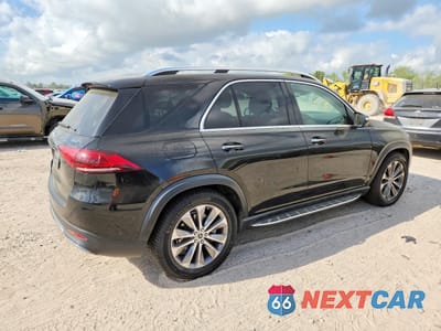 Trzecie zdjęcie samochodu z tyłu: 2020 MERCEDES-BENZ GLE 350 4MATIC VIN:4JGFB4KE9LA010850 - miniatura