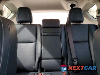 Zdjęcie 10 z 12 samochodu: 2016 TOYOTA RAV4 HYBRID LIMITED VIN:JTMDJREV3GD021578 - miniatura