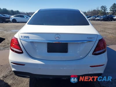 Zdjęcie 6 z 11 samochodu: 2019 MERCEDES-BENZ E 300 4MATIC VIN:WDDZF4KBXKA551129 - miniatura
