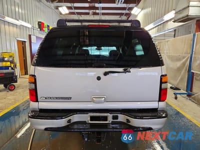 Zdjęcie 6 z 13 samochodu: 2006 CHEVROLET SUBURBAN K1500 VIN:3GNFK16U56G114849 - miniatura