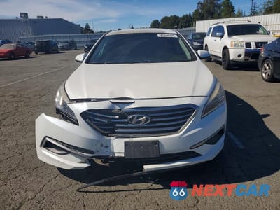 Piąte zdjęcie samochodu w środku: 2017 HYUNDAI SONATA BASE VIN:5NPE24AF2HH489042 - miniatura