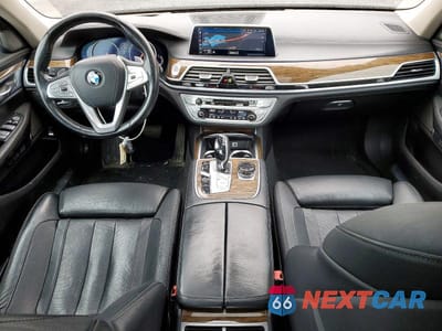 Zdjęcie 8 z 11 samochodu: 2017 BMW 740 XI VIN:WBA7E4C59HGU99833 - miniatura