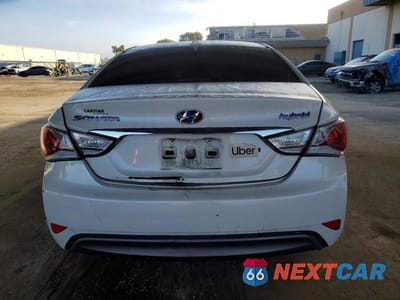 Zdjęcie 6 z 12 samochodu: 2013 HYUNDAI SONATA HYBRID VIN:KMHEC4A40DA069062 - miniatura