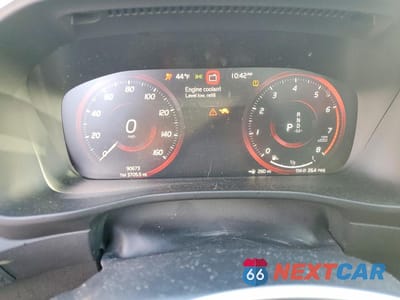 Zdjęcie 9 z 14 samochodu: 2020 VOLVO XC40 T5 INSCRIPTION VIN:YV4162UL5L2249936 - miniatura