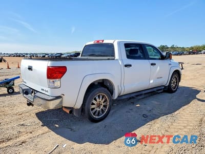 Trzecie zdjęcie samochodu z tyłu: 2011 TOYOTA TUNDRA GRADE VIN:5TFDW5F16BX192841 - miniatura