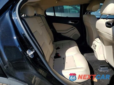 Zdjęcie 11 z 12 samochodu: 2016 MERCEDES-BENZ GLA 250 VIN:WDCTG4EB5GJ207041 - miniatura