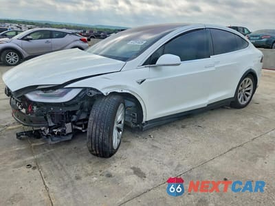 2020 TESLA MODEL X 5YJXCAE29LF281601 - główne zdjęcie licytacji z USA - miniatura