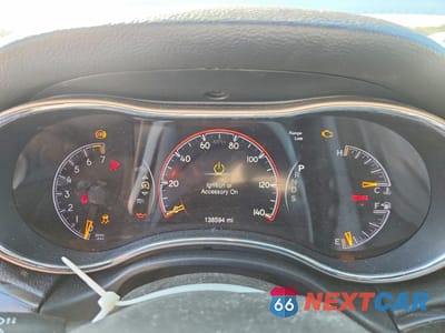 Zdjęcie 9 z 14 samochodu: 2014 JEEP GRAND CHEROKEE LIMITED VIN:1C4RJFBG4EC321174 - miniatura