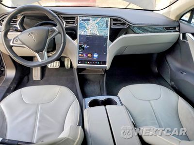 Zdjęcie 8 z 13 samochodu: 2013 TESLA MODEL S VIN:5YJSA1CP9DFP13863 - miniatura
