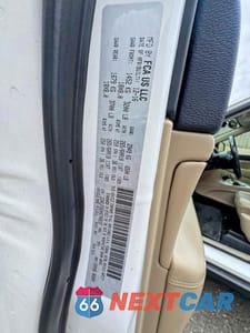 Zdjęcie 10 z 11 samochodu: 2017 JEEP GRAND CHEROKEE LIMITED VIN:1C4RJFBGXHC749237 - miniatura