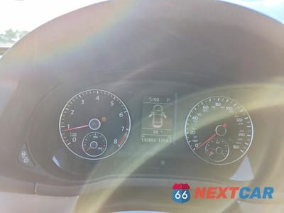 Zdjęcie 9 z 12 samochodu: 2014 VOLKSWAGEN PASSAT SE VIN:1VWBH7A31EC015676 - miniatura