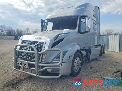 Drugie zdjęcie samochodu z przodu: 2020 VOLVO VNL SEMI TRUCK VIN:4V4NC9EJ9LN213463 - miniatura