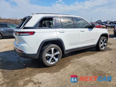 Trzecie zdjęcie samochodu z tyłu: 2024 JEEP GRAND CHEROKEE LIMITED VIN:1C4RJHBG0RC256342 - miniatura