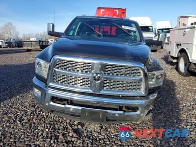 Piąte zdjęcie samochodu w środku: 2018 RAM 3500 LARAMIE VIN:3C63RRJL7JG408385 - miniatura