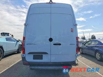 Zdjęcie 6 z 13 samochodu: 2019 MERCEDES BENZ SPRINTER 2500/3500 DELIVERY VAN VIN:WD3PF1CD3KP060215 - miniatura
