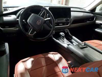 Zdjęcie 8 z 13 samochodu: 2024 TOYOTA GRAND HIGHLANDER XLE VIN:5TDAAAB59RS039096 - miniatura