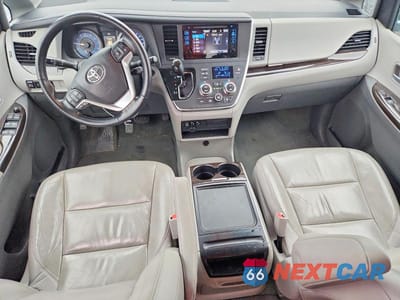 Zdjęcie 8 z 14 samochodu: 2015 TOYOTA SIENNA XLE 7-PASSENGER VIN:5TDDK3DC4FS119497 - miniatura