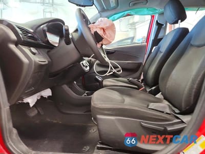 Zdjęcie 7 z 11 samochodu: 2016 CHEVROLET SPARK 1LT VIN:KL8CD6SA6GC567132 - miniatura