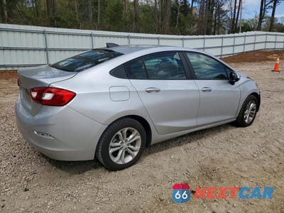 Trzecie zdjęcie samochodu z tyłu: 2019 CHEVROLET CRUZE LS VIN:1G1BC5SMXK7151847 - miniatura