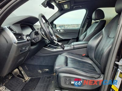 Zdjęcie 7 z 13 samochodu: 2019 BMW X5 XDRIVE40I VIN:5UXCR6C51KLK87216 - miniatura