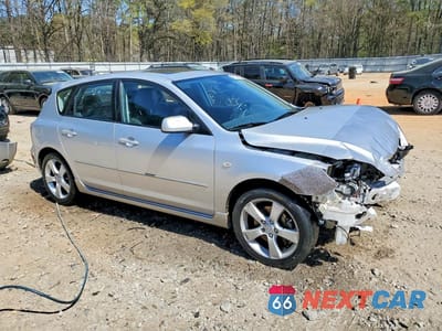 Czwarte zdjęcie samochodu z boku: 2004 MAZDA 3 HATCHBACK VIN:JM1BK143041103867 - miniatura
