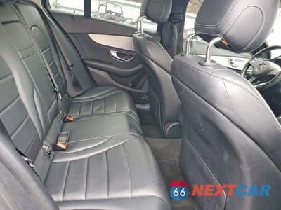 Zdjęcie 10 z 11 samochodu: 2016 MERCEDES-BENZ C 300 4MATIC VIN:55SWF4KB3GU121629 - miniatura